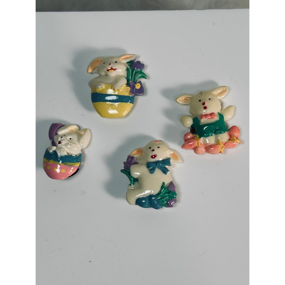 Vintage‎ Easter Bunny Button Covers Kitsch Plastic Holiday Colorful